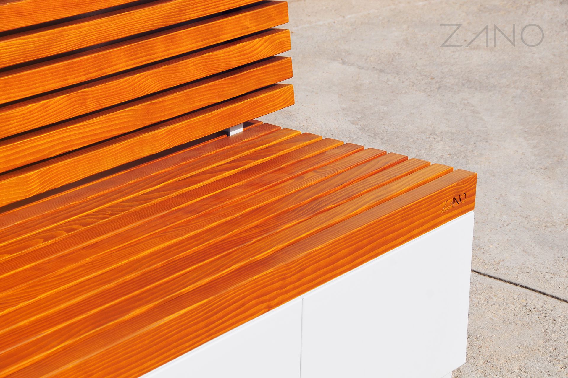 Panchina Quadro 02.076 legno dolce laccato Cipresso Panchina Quadro 02.076 legno dolce laccato Cipresso