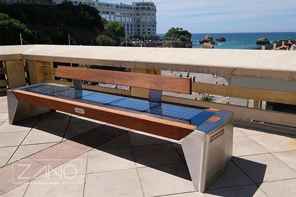 Panchine urbane in legno esotico Iroko