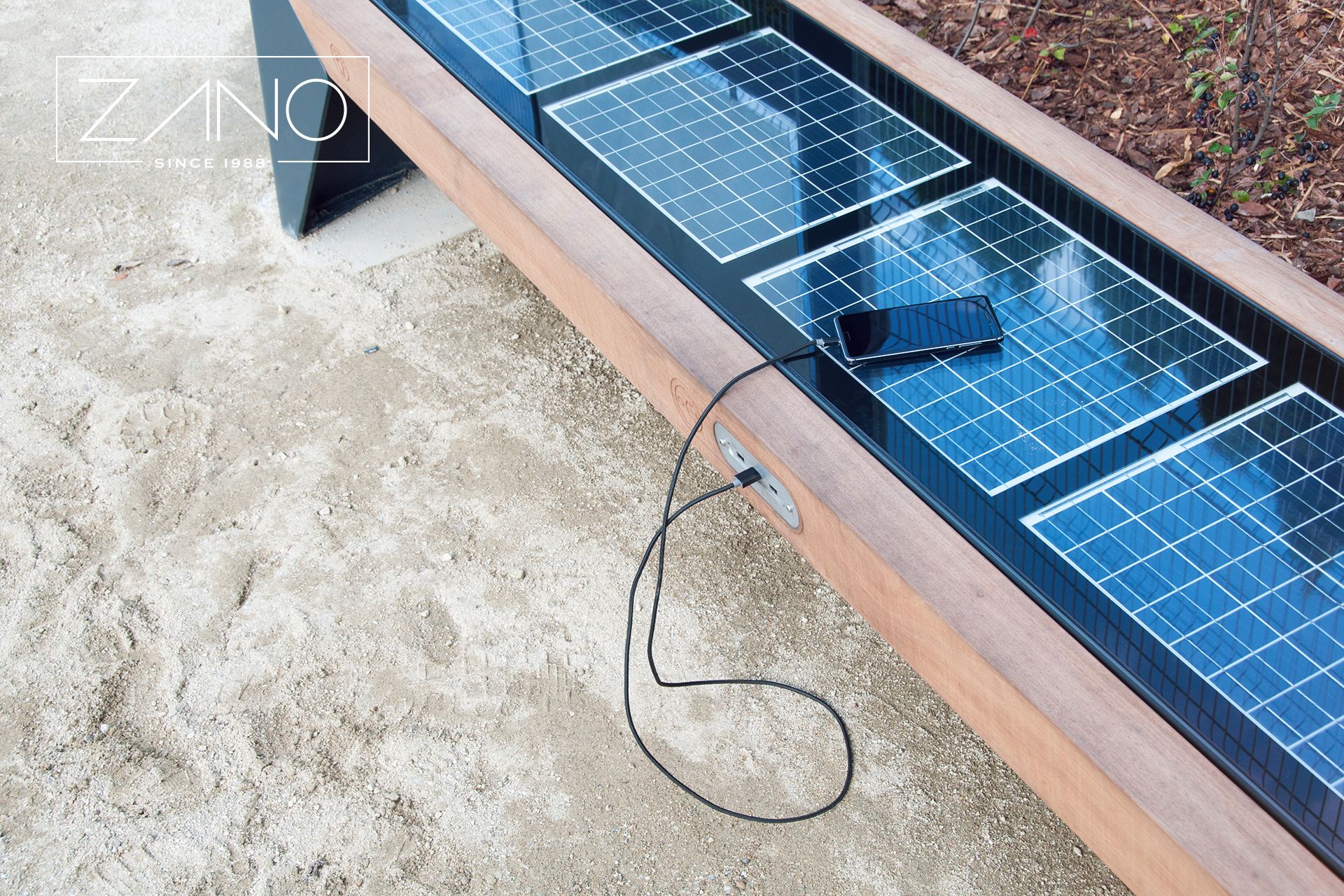 Panchina Photon | Panchina solare con pannelli fotovoltaici
